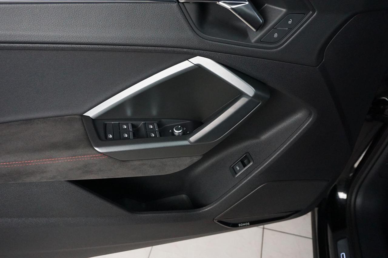 Audi RS Q3 SPB quattro S tronic