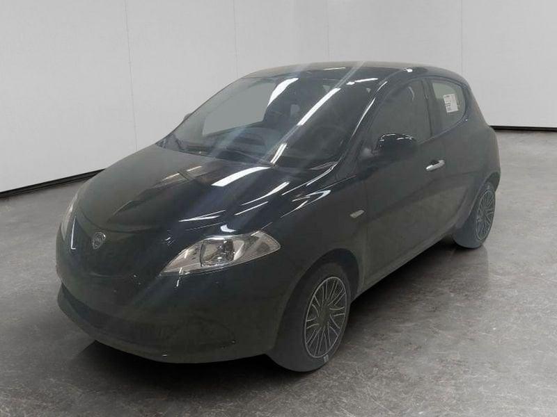 Lancia Ypsilon 1.0 firefly hybrid Oro s&s 70cv