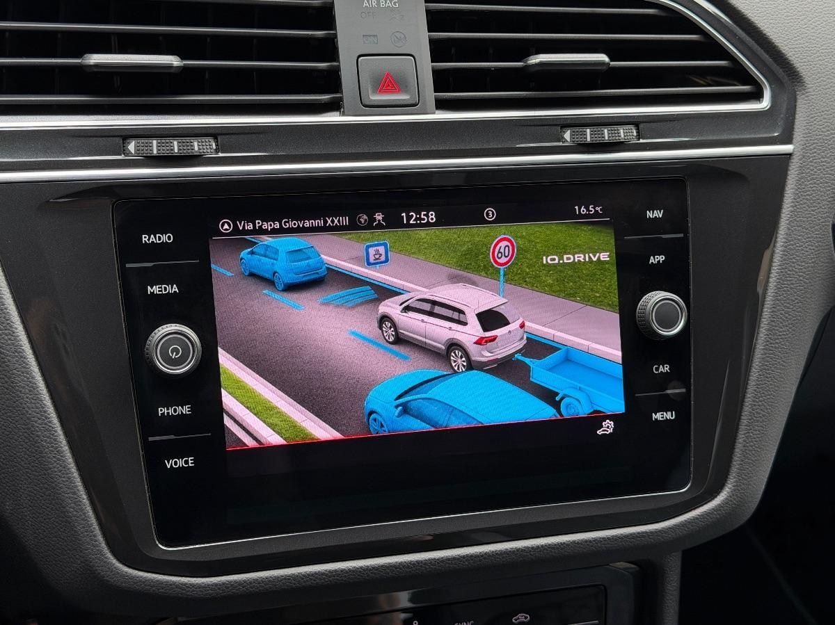 Volkswagen Tiguan R-Line 2.0 TDI 150CV