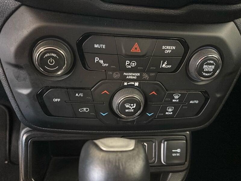 Jeep Renegade e-Hybrid 1.5 T4 MHEV 130cv Summit DDCT