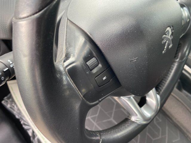 PEUGEOT 2008 BlueHDi 100 Allure