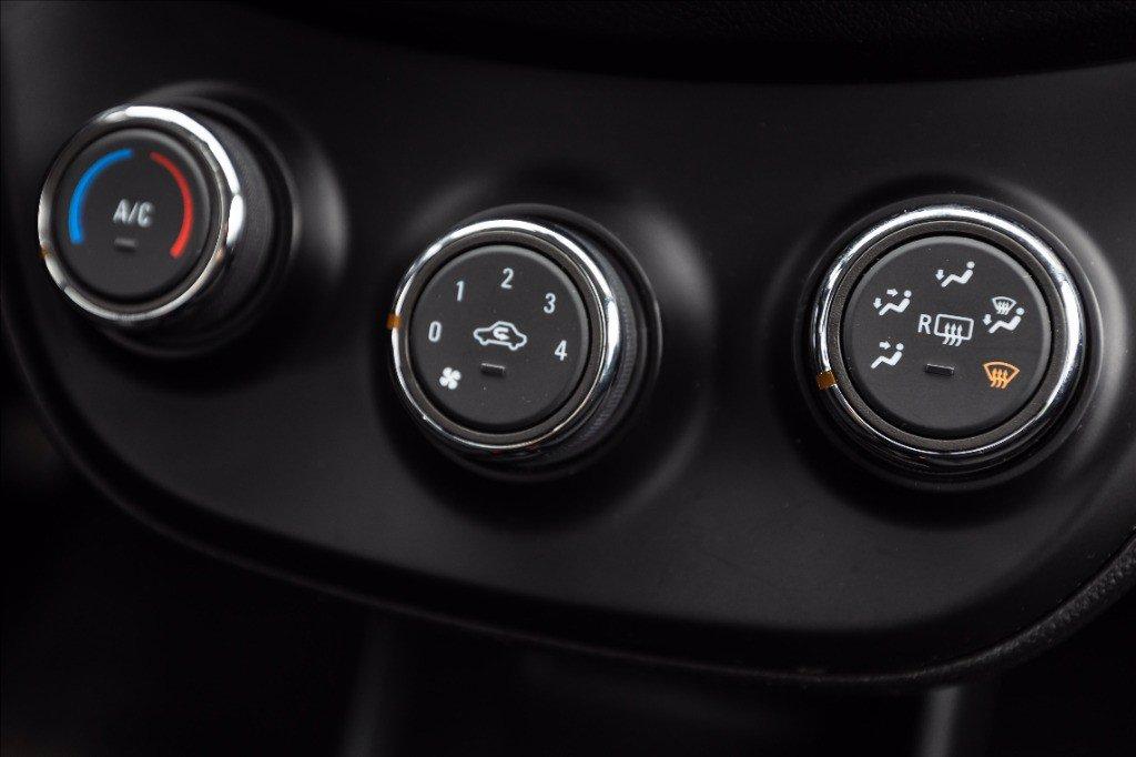 OPEL Karl 1.0 Rocks 73cv my19 del 2018