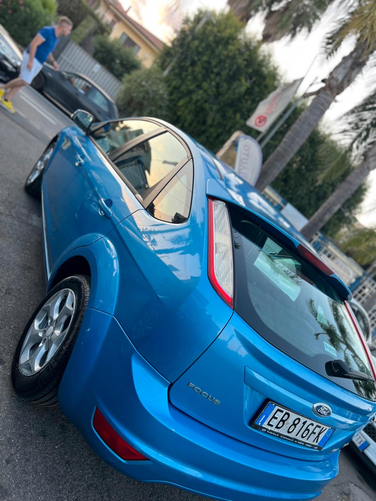 Ford Focus 1.6 TDCi (110CV) 5p. Tit. DPF