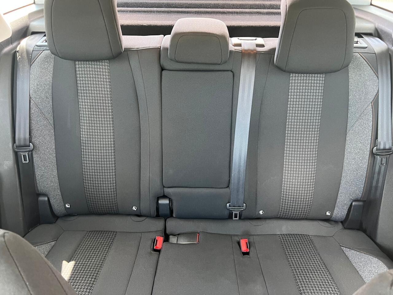 Peugeot 3008 BlueHDi 130 S&S Business