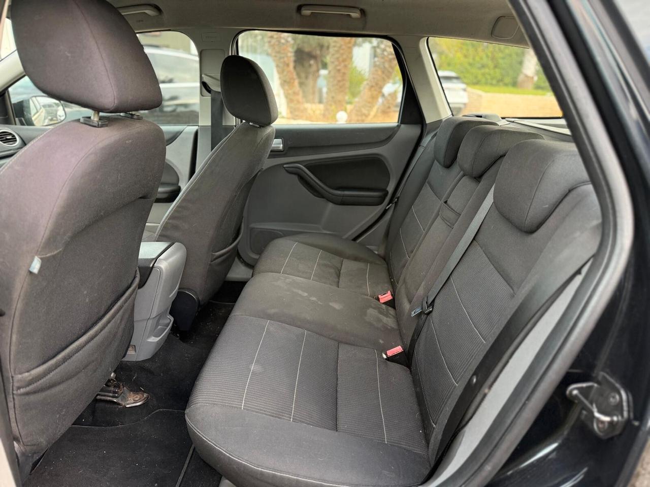 Ford Focus 1.6 TDCi 110CV SW Titanium * Ok Neopatentati*