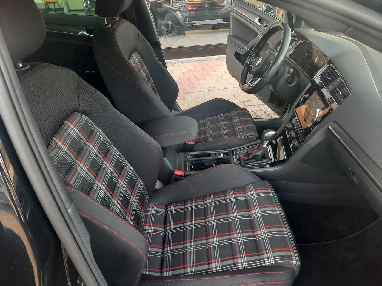 Volkswagen Golf GTI FULL LED 18" SENS PARK DOPPI VETRI SCURI VIRTUAL KOPTIT APPLE CAR PLAY IN ARRIVO OPZIONABILE