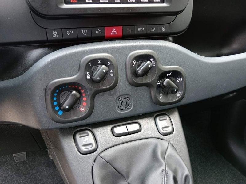 FIAT Panda Cross Panda 1.0 firefly hybrid Cross s&s 70cv 5p.ti