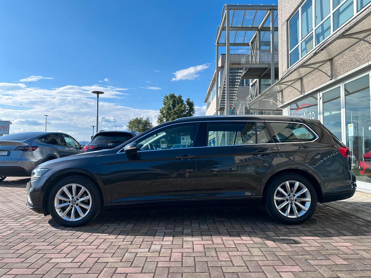 VW PASSAT SW 2.0TDI 150CV DSG EURO6D FARI FULL LED! NAVIGATORE