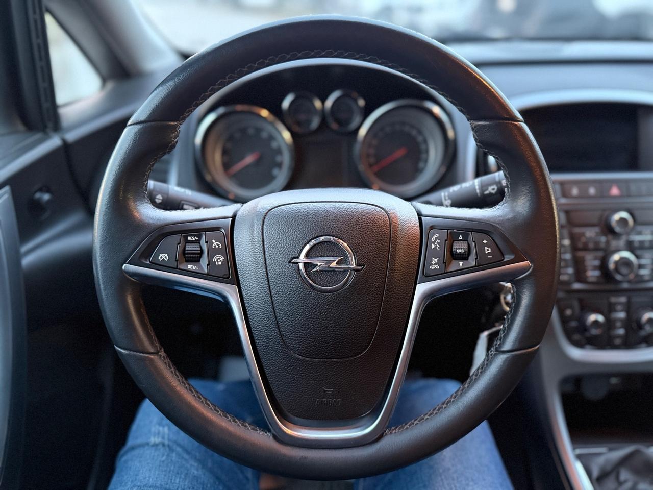 Opel Astra 1.4 Turbo 140CV Sports Tourer GPL Tech Elective