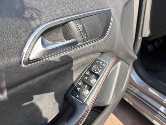 MERCEDES-BENZ A 180 BlueEFFICIENCY AMG PACK Premium