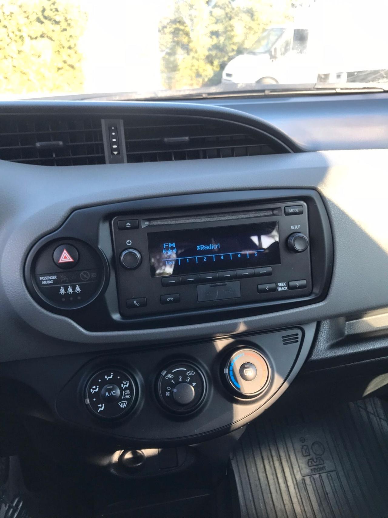 Toyota Yaris 1.0 5 porte Active