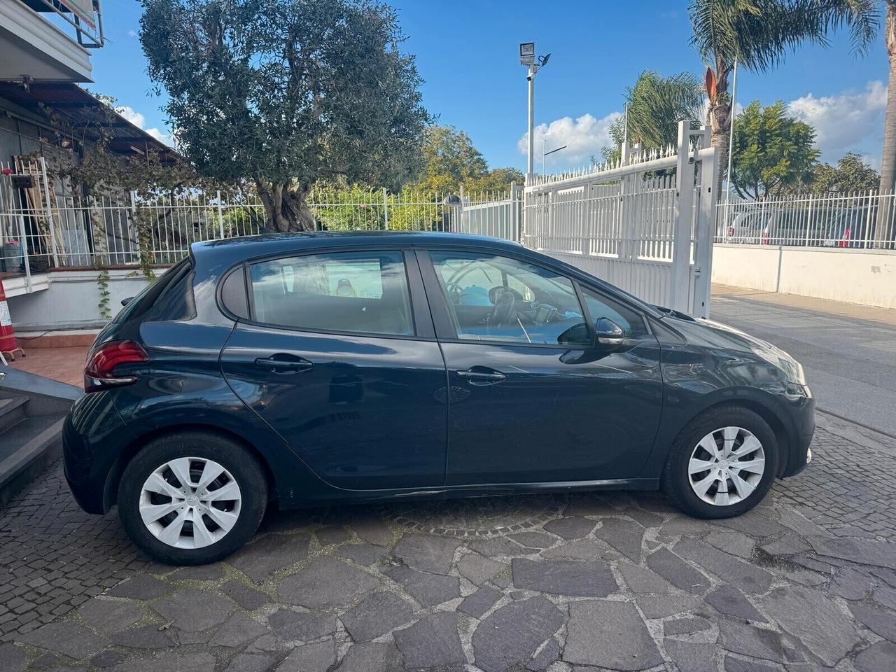 Peugeot 208 diesel 5 porte Active OPERATORI DEL SETTORE