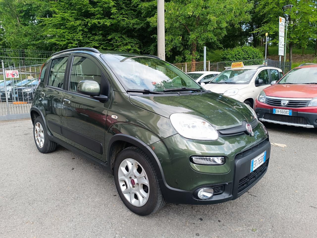 Fiat Panda 0.9 Natural Power Trekking 2 TRENI GOMME