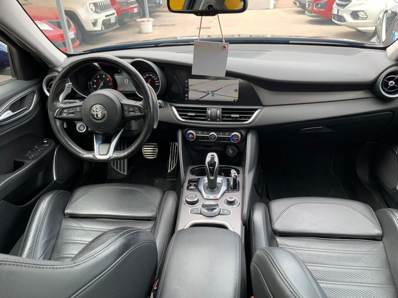 Alfa Romeo Giulia 2.0 Turbo 280 CV AT8 AWD Q4 Veloce