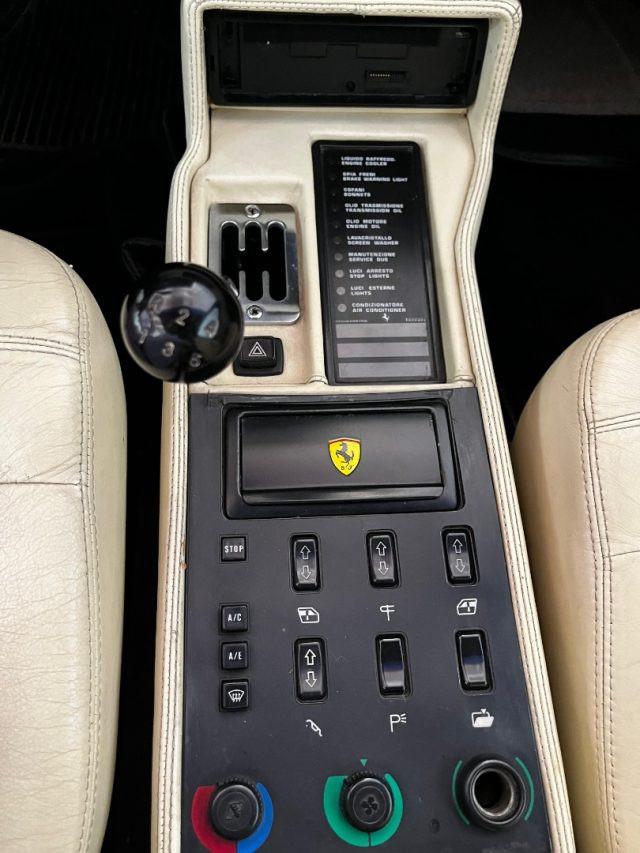 FERRARI Mondial 8