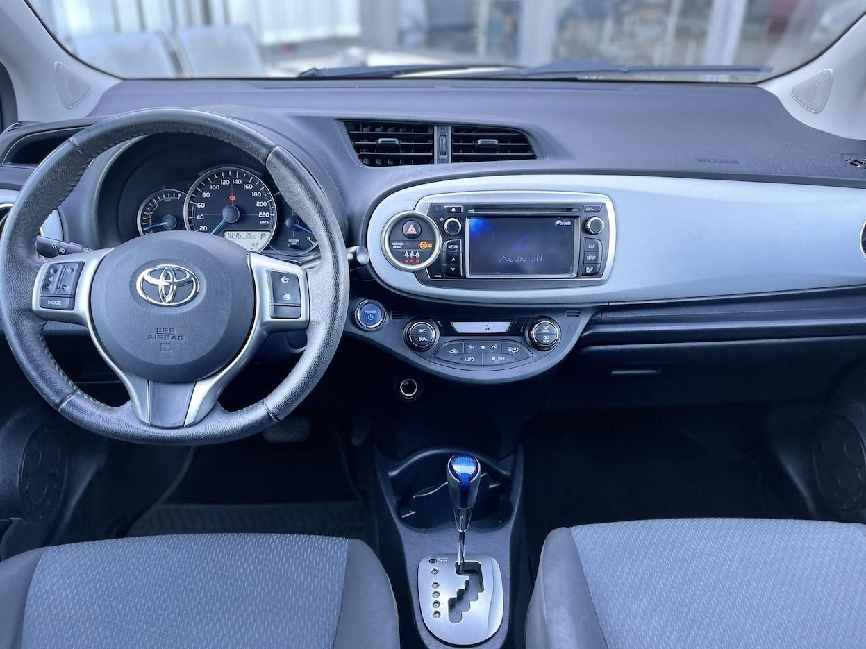 Toyota Yaris 1.5 Hybrid 75CV E5 Neo. Automatica - 2014
