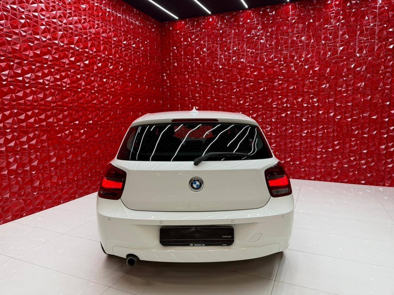 Bmw 116d 5p. Urban OK NEOPATENTATI