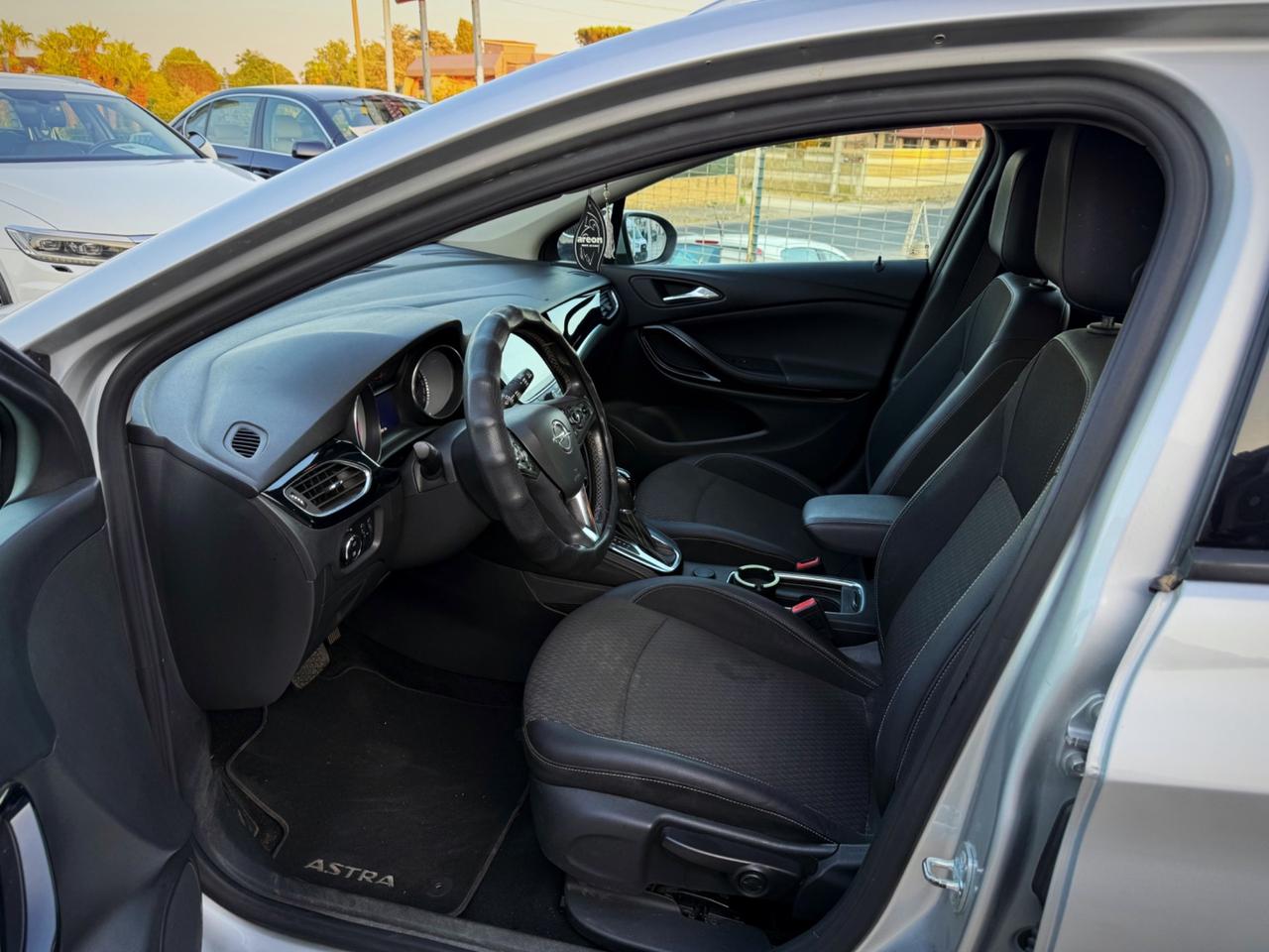 Opel Astra 1.6 CDTi 136CV aut. Sports Tourer Innovation Garanzia 12 Mesi