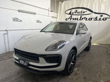 Porsche Macan 2.0 T tua 769,00 al mese