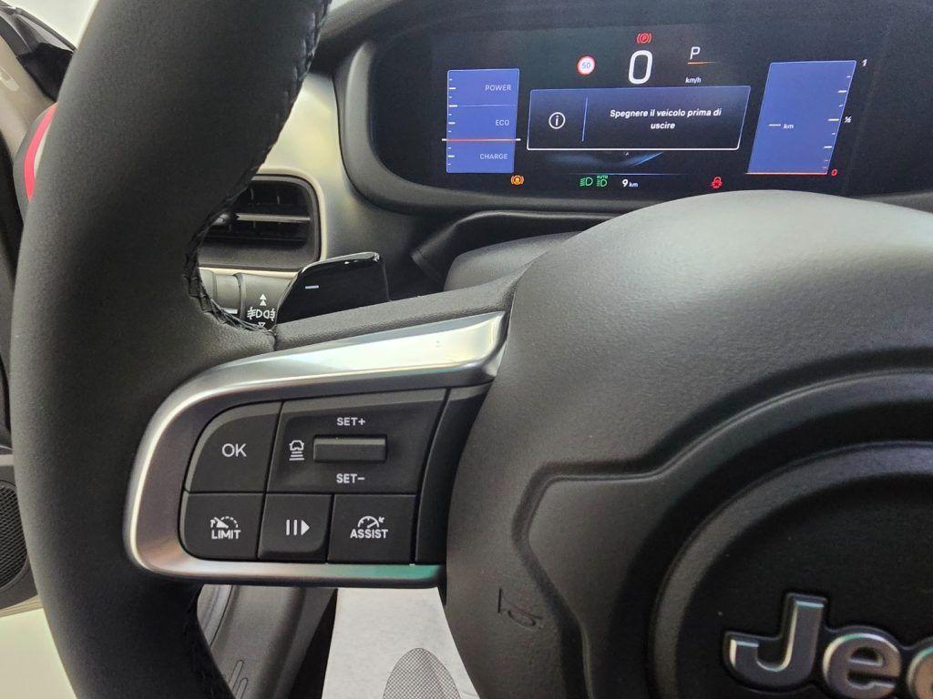 Jeep Avenger 1.2 Turbo 100 CV e-Hybrid Summit + Tetto
