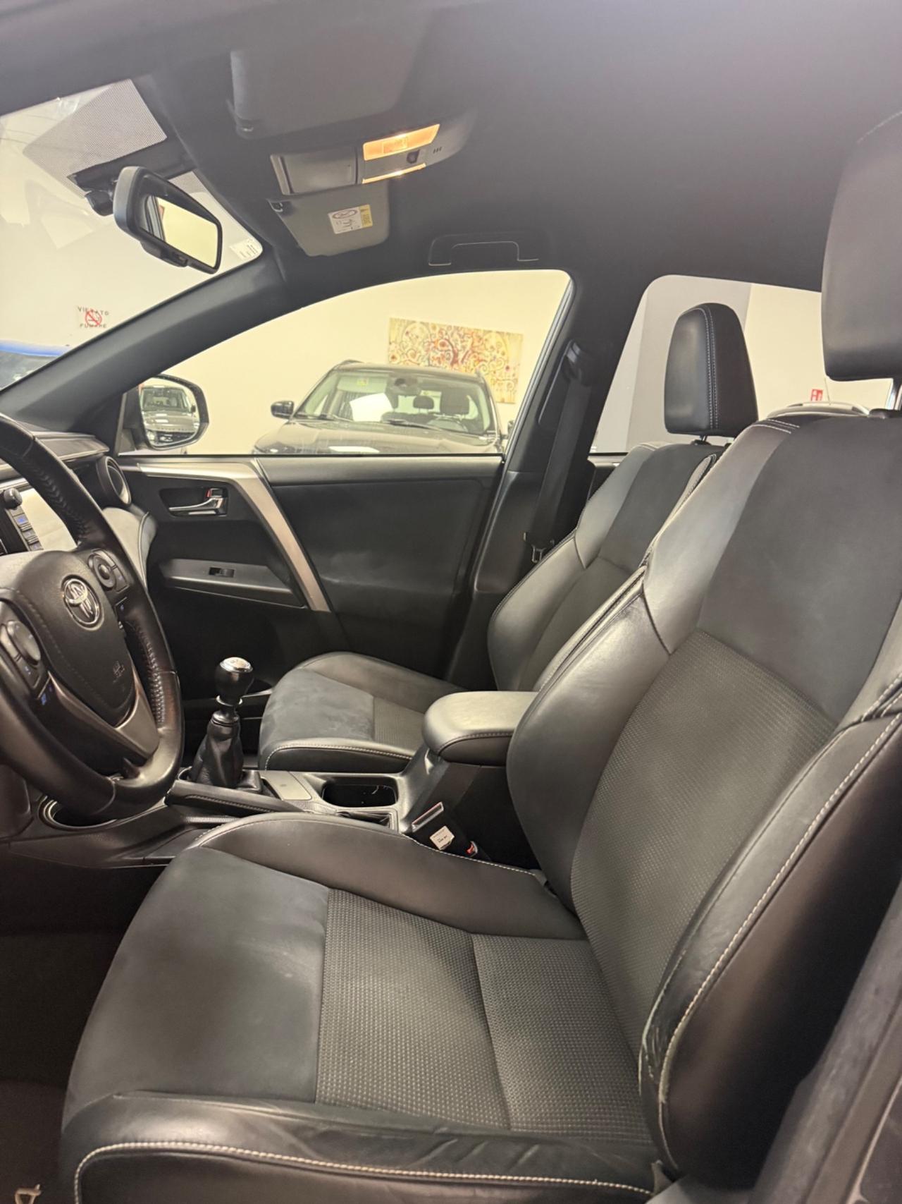 Toyota RAV 4 RAV4 2.0 D-4D 2WD Lounge