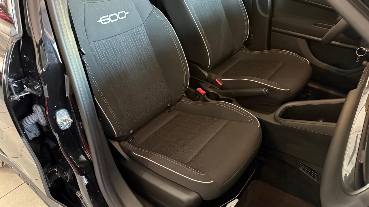 Fiat 600 Hybrid 110 CV DCT MHEV UFF ITALIA