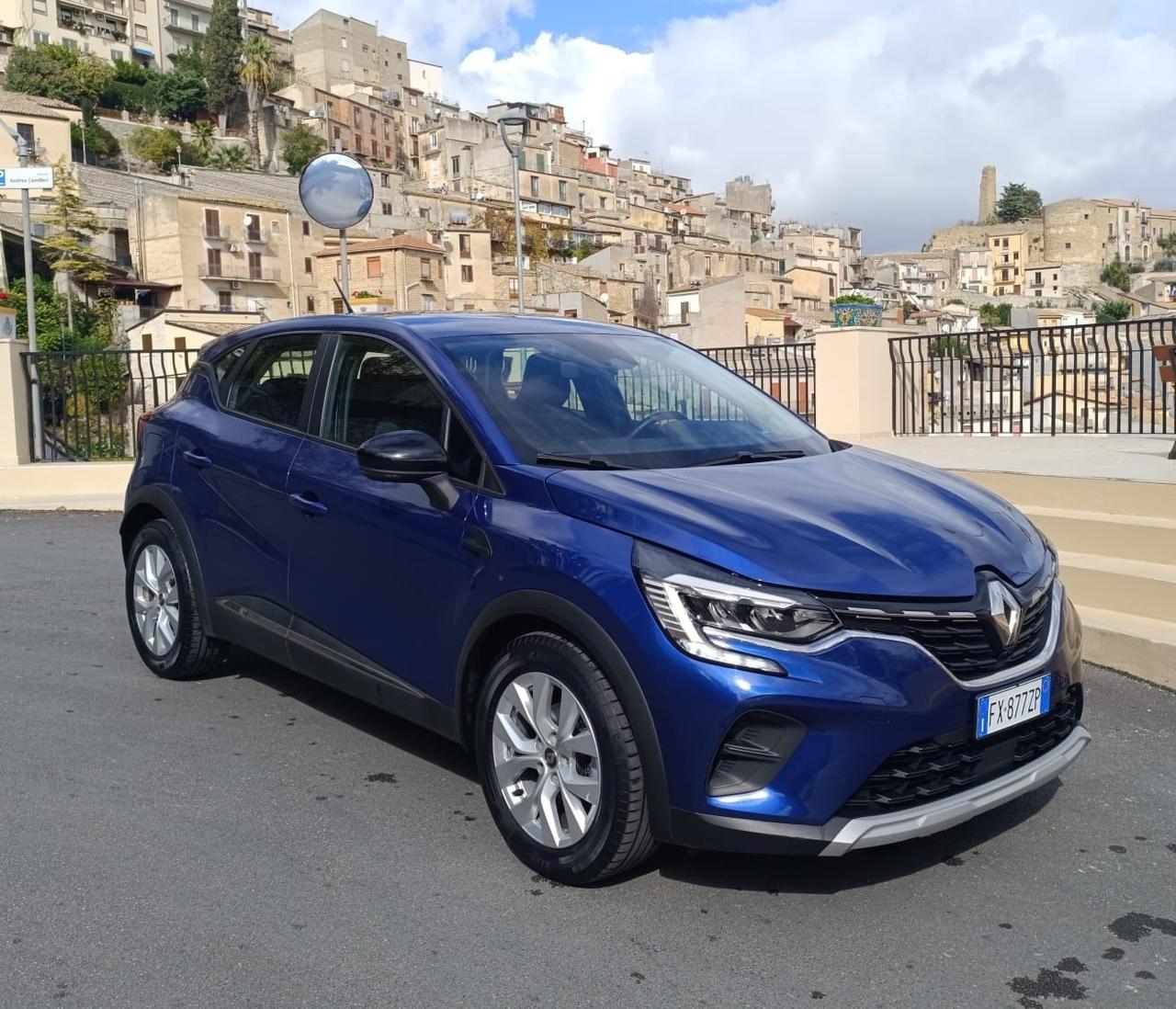 Renault Captur TCe 100 CV Intens