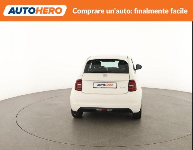 FIAT 500e Berlina 42 kWh Icon +