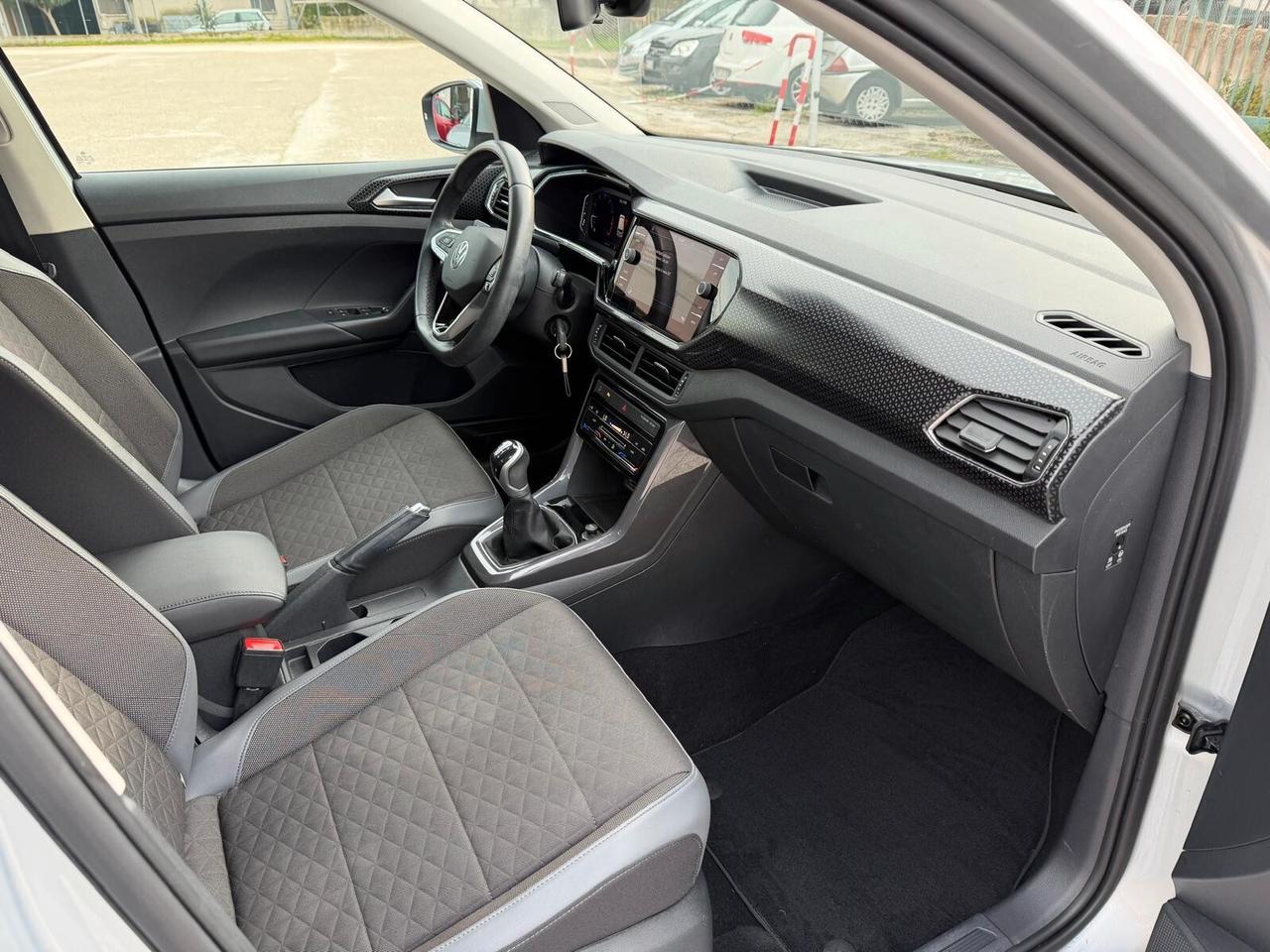 Volkswagen T-Cross 1.0 TSI 110 CV Sport