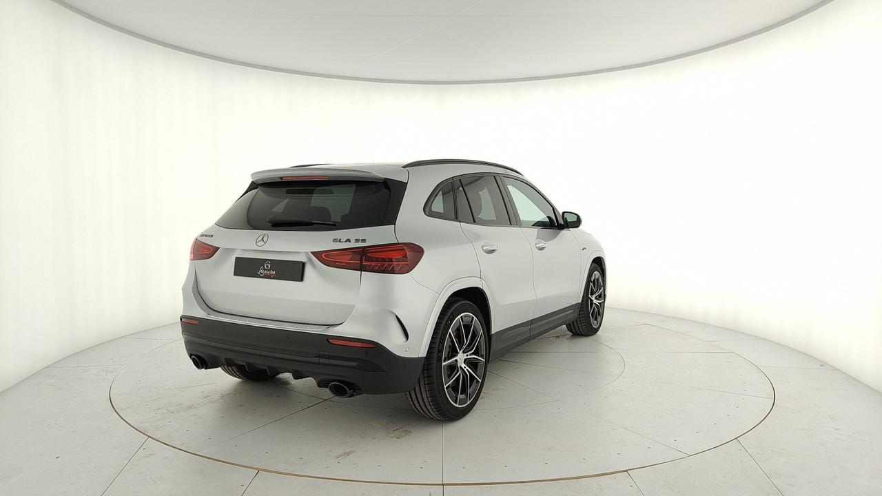 Mercedes-Benz Mercedes-AMG GLA 35 4MATIC