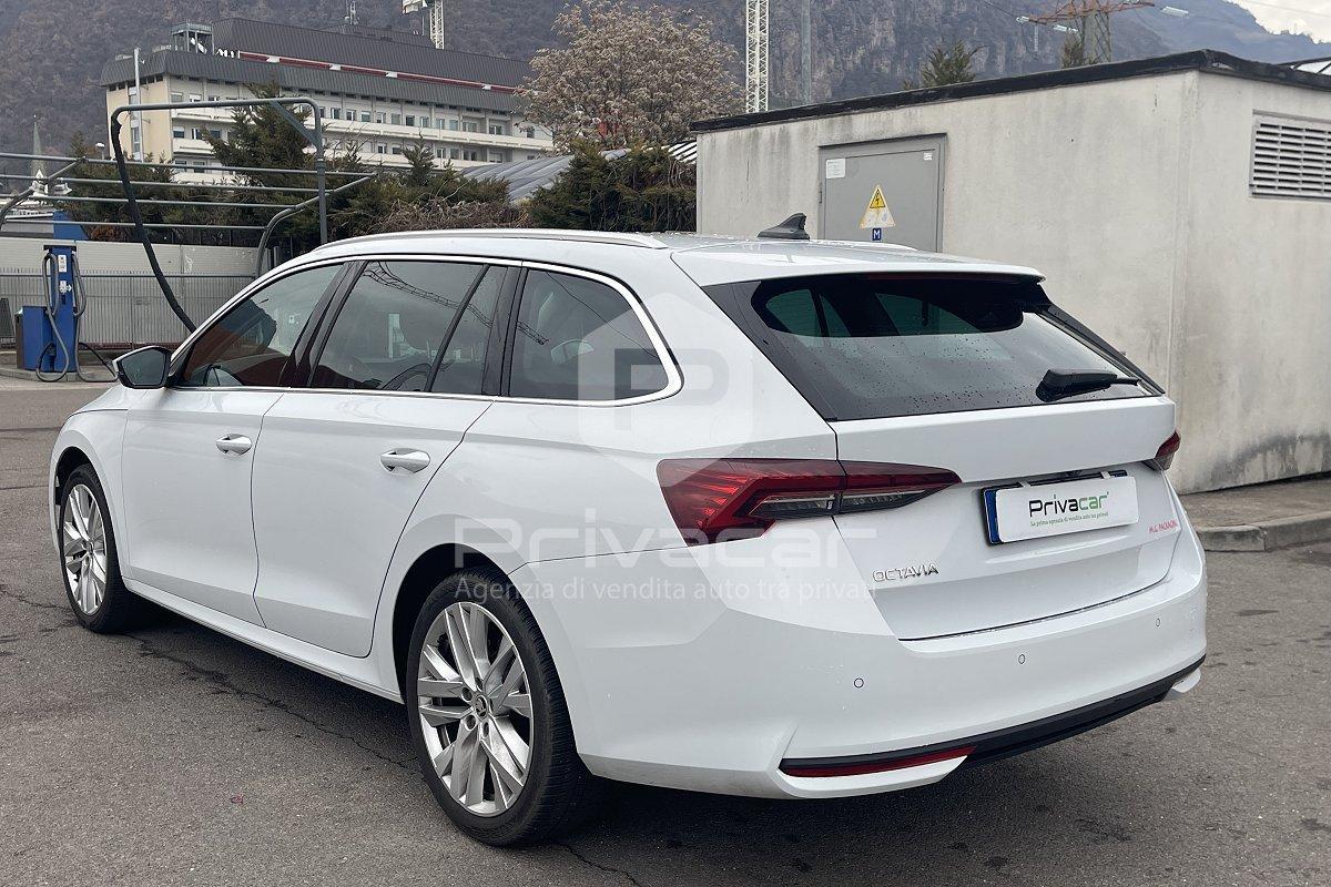 SKODA Octavia 2.0 TDI 150 CV DSG Wagon Sportline