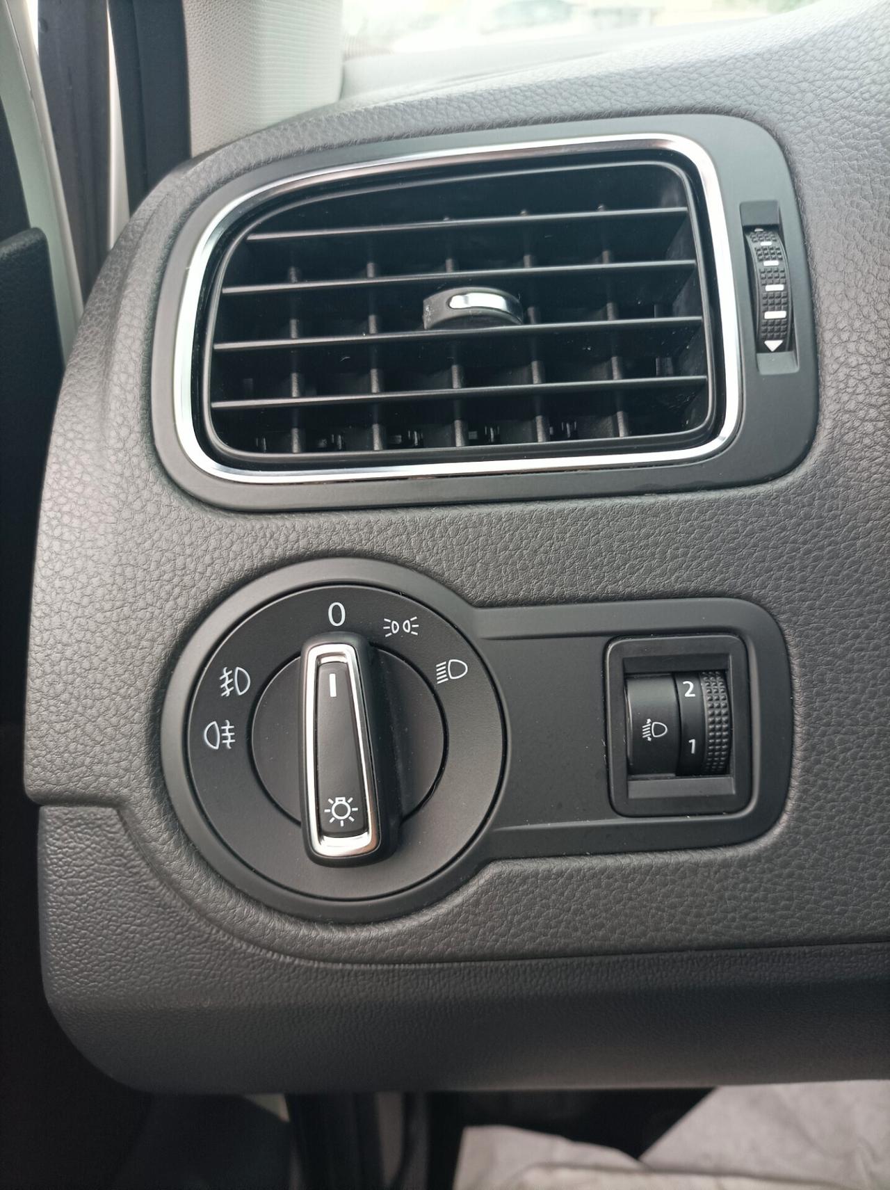 Volkswagen Polo 1.4 TDI 5p. Comfortline Berlina 2 Volumi