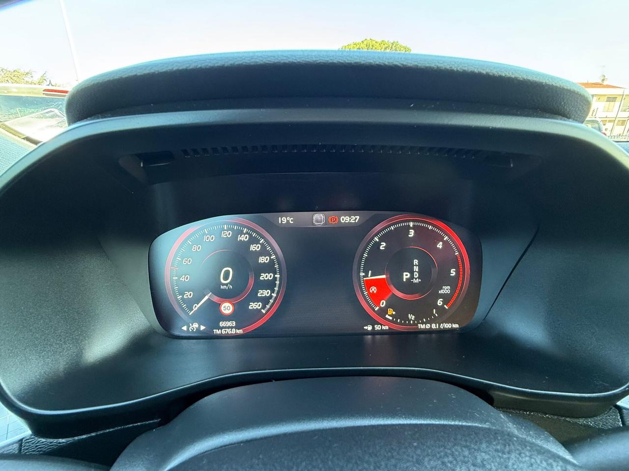 Volvo XC40 2.0 diesel -auto-4x4-D3 AWD Geartronic Momentum *PREZZO REALE*