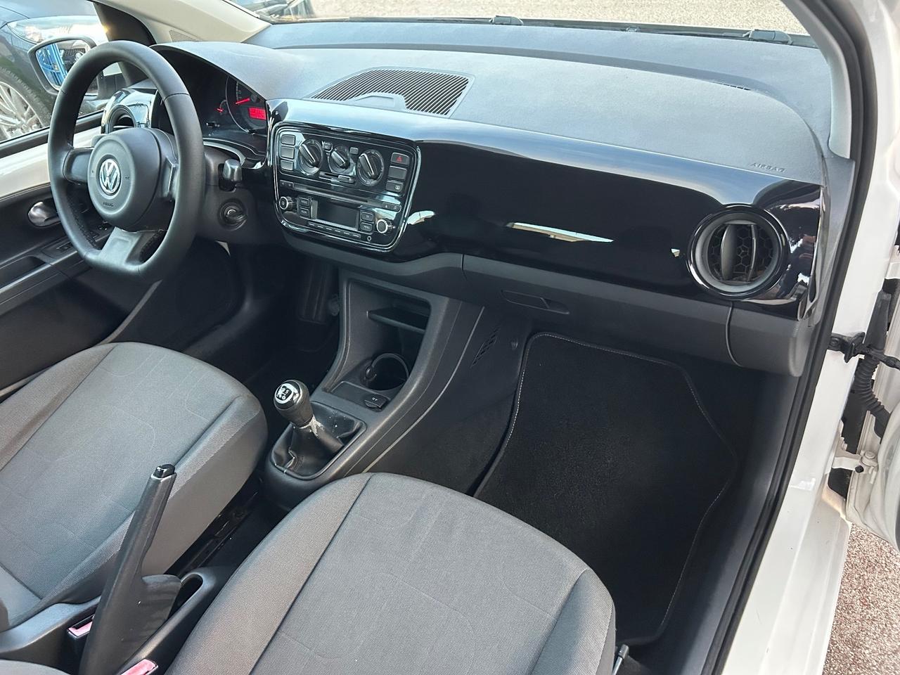 Volkswagen Up 1.0 benzina 75 cavalli 2012