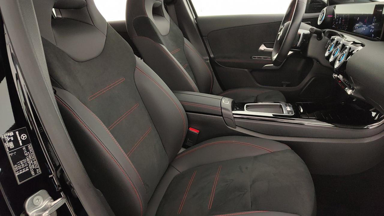 Mercedes-Benz A 180 d Premium auto