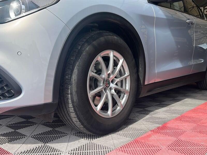 Alfa Romeo Stelvio 2.2 Turbo Diesel 160CV Business AT8 RWD