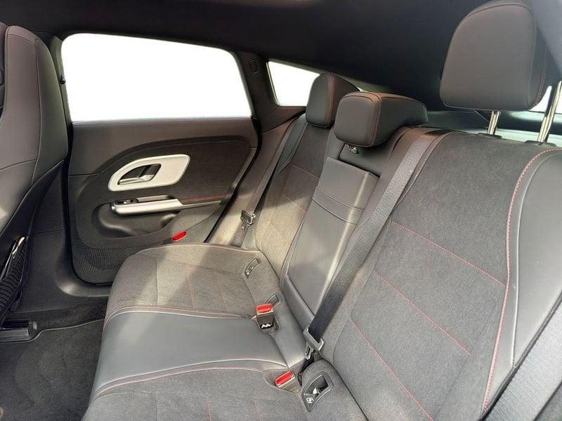 Mercedes-Benz CLA Shooting Brake Elettrica 250+ AMG Line Premium