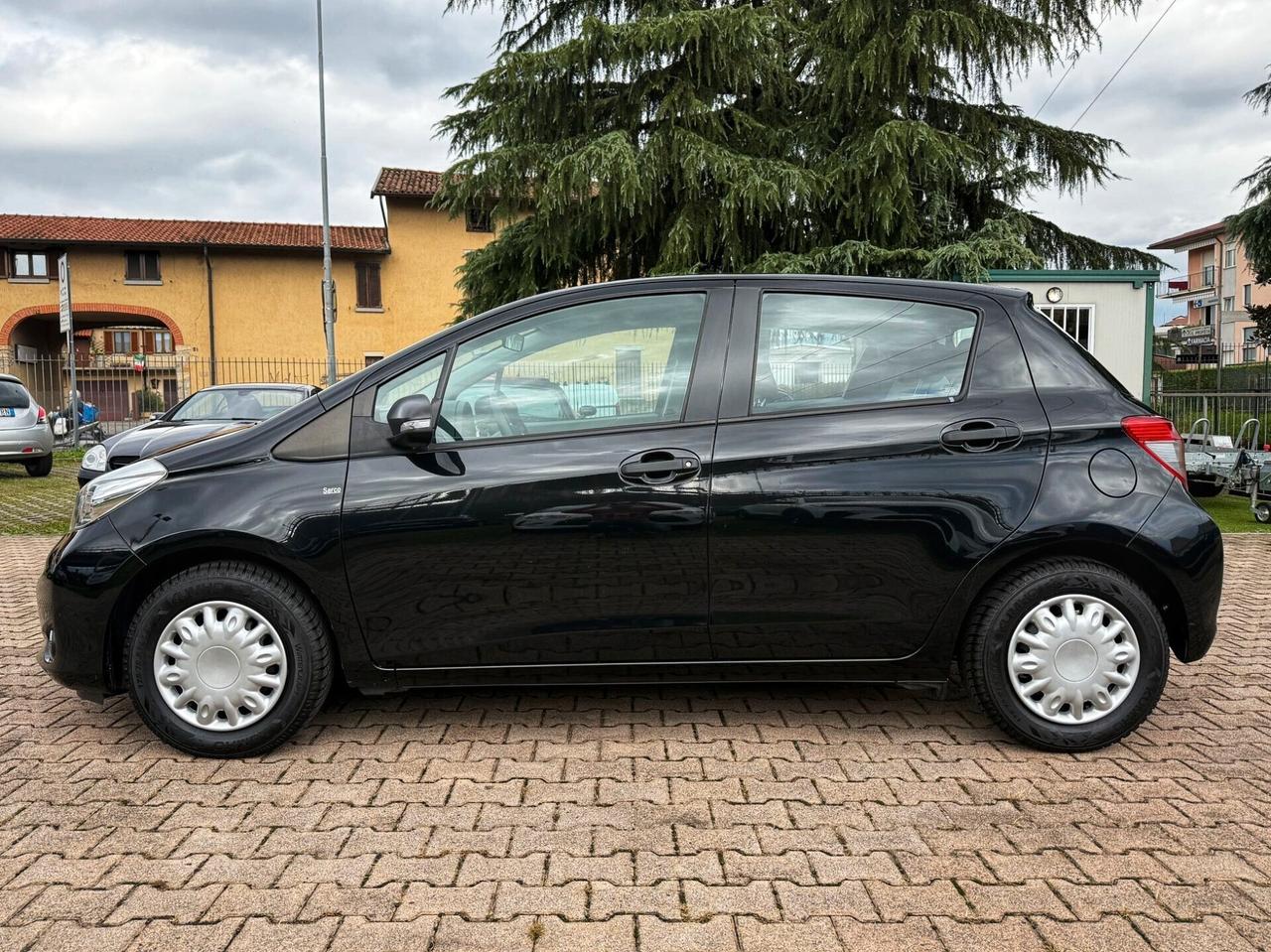 Toyota Yaris 1.0 5 porte Lounge OK NEOPATENTATI