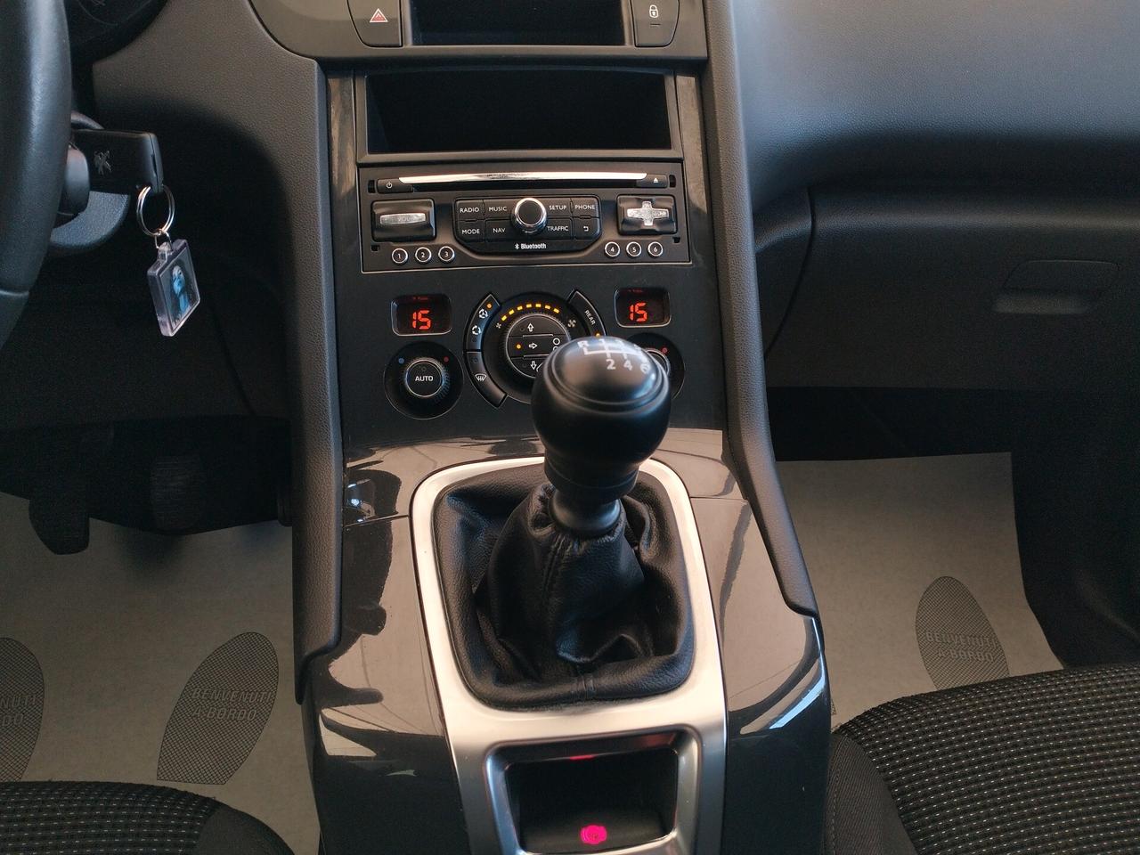 Peugeot 5008 BlueHDi 120 S&S - NEOPATENTATI