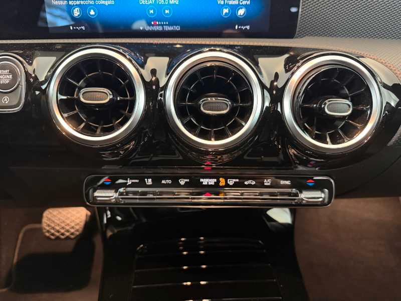 Mercedes-Benz Classe A - W177 - A 200 d Sport Night edition auto