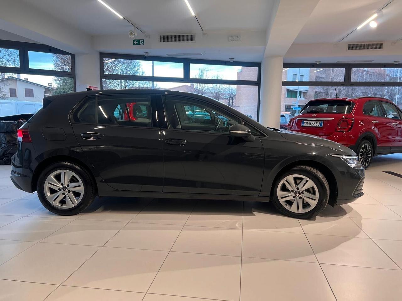 Volkswagen Golf 1.0 TSI EVO Life DSG