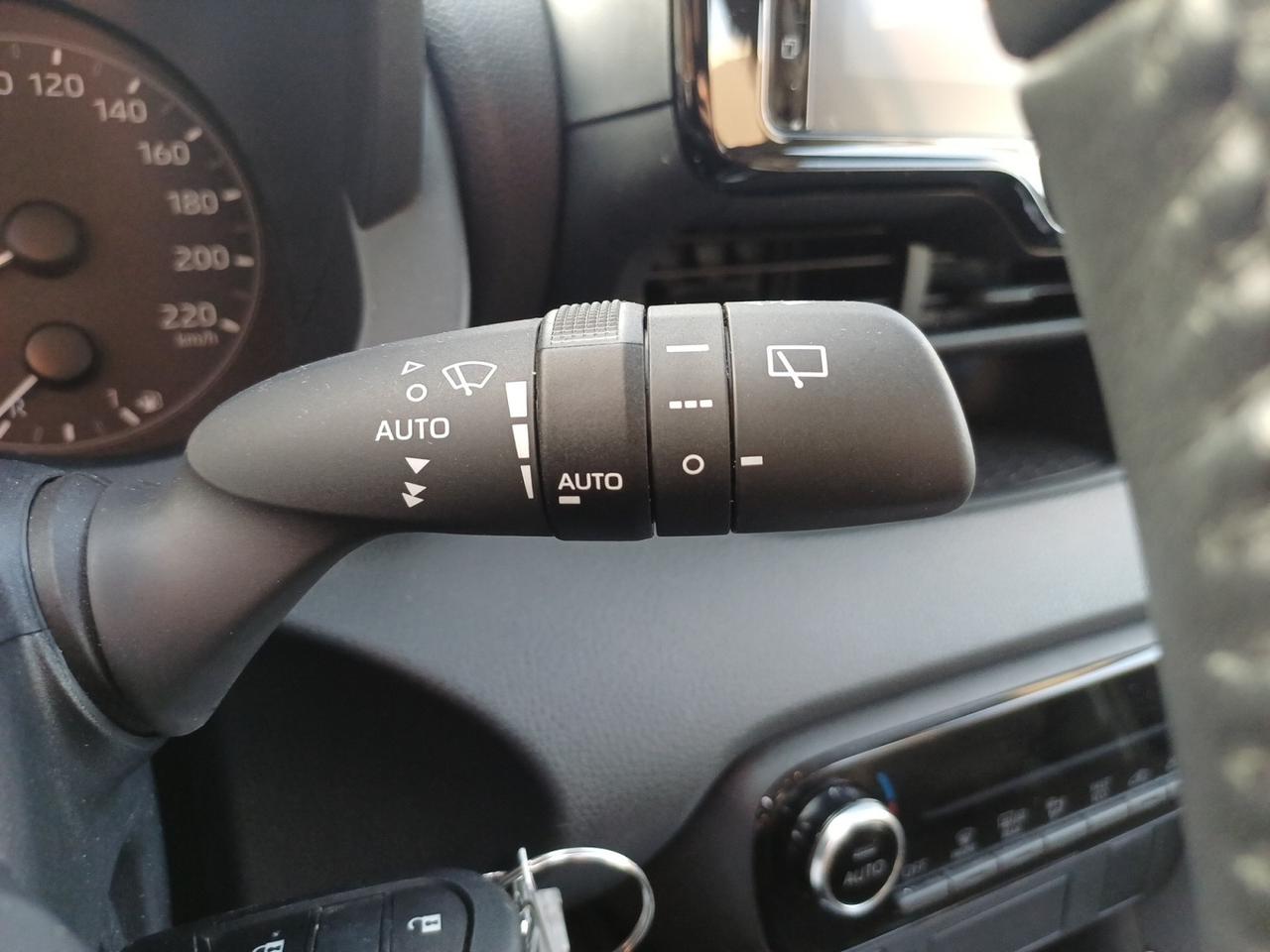 TOYOTA Yaris 4ª serie - Yaris 1.5 Hybrid 5 porte Active