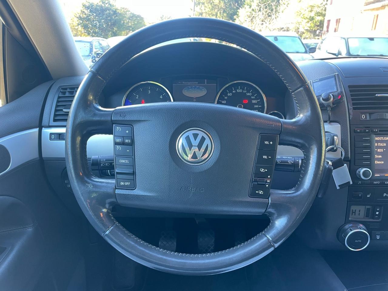 Volkswagen Touareg 3.0 V6 TDI DPF Exclusive