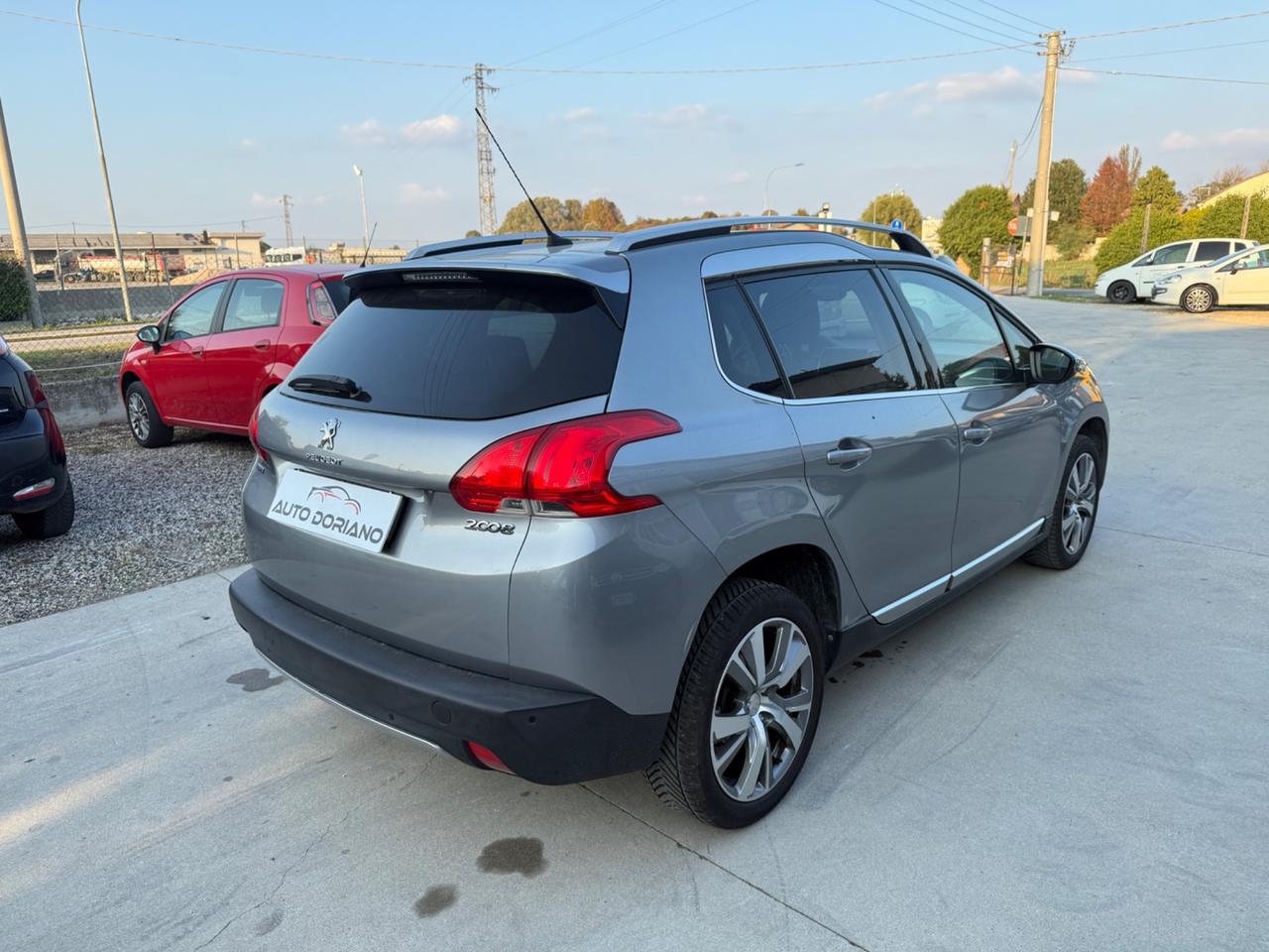 Peugeot 2008 BlueHDi 100 Black Matt
