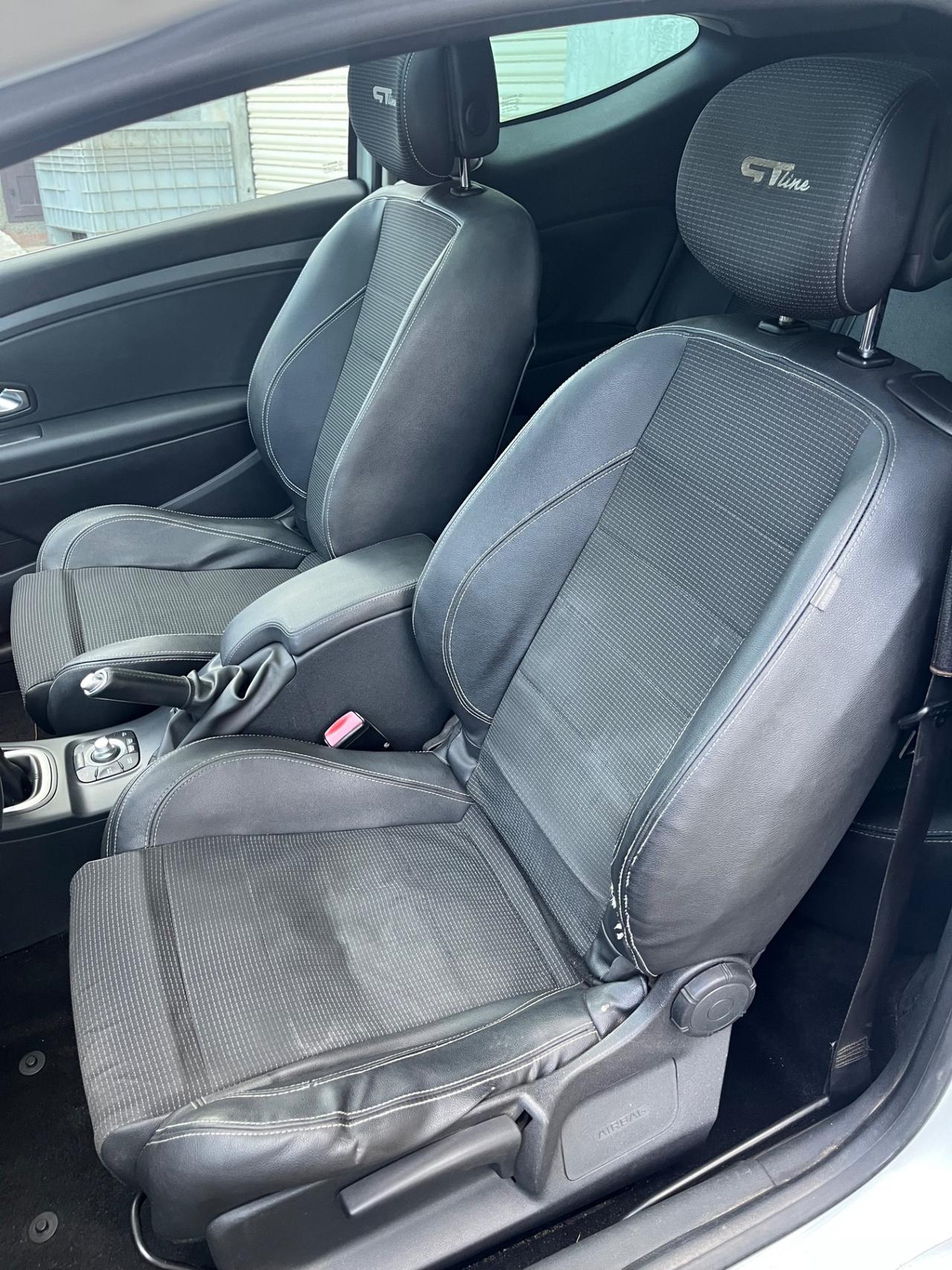 Renault Megane Mégane Coupé 1.5 dCi 110CV EDC GT Line