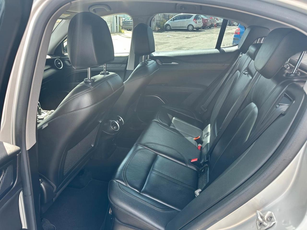 Alfa Romeo Stelvio 2.2 Turbodiesel 190 CV AT8 Q4 Super