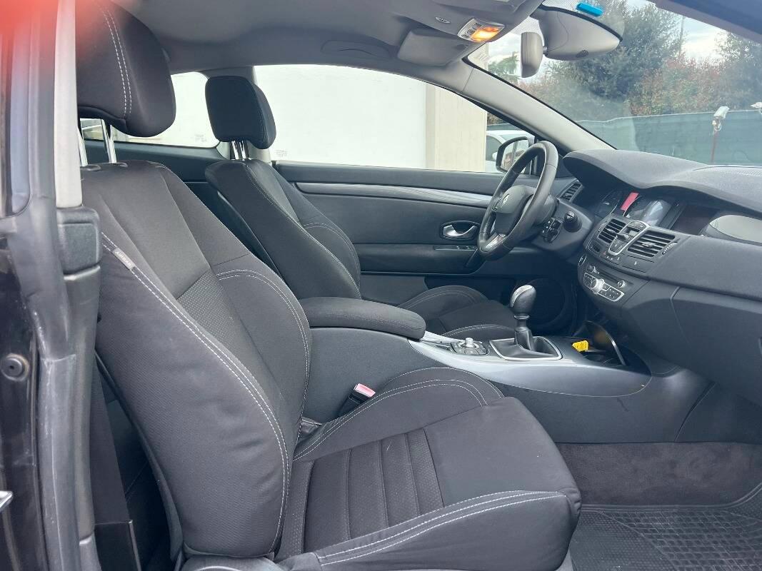 Renault Laguna IV 2011 Coupe Laguna coupe 2.0 dci Wave (wave edition) 150cv