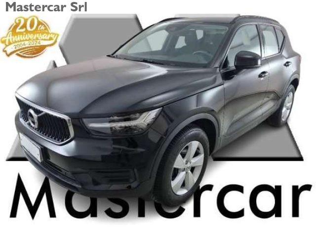 VOLVO XC40 2.0 D3 MOMENTUM CORE - GC677YT