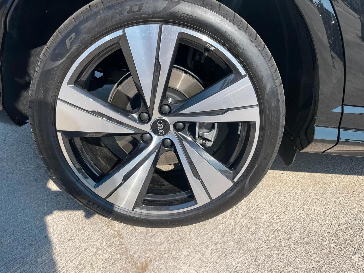 Audi Q5 SPB TDi 150 kW mHEV+ S tronic quattro line edition