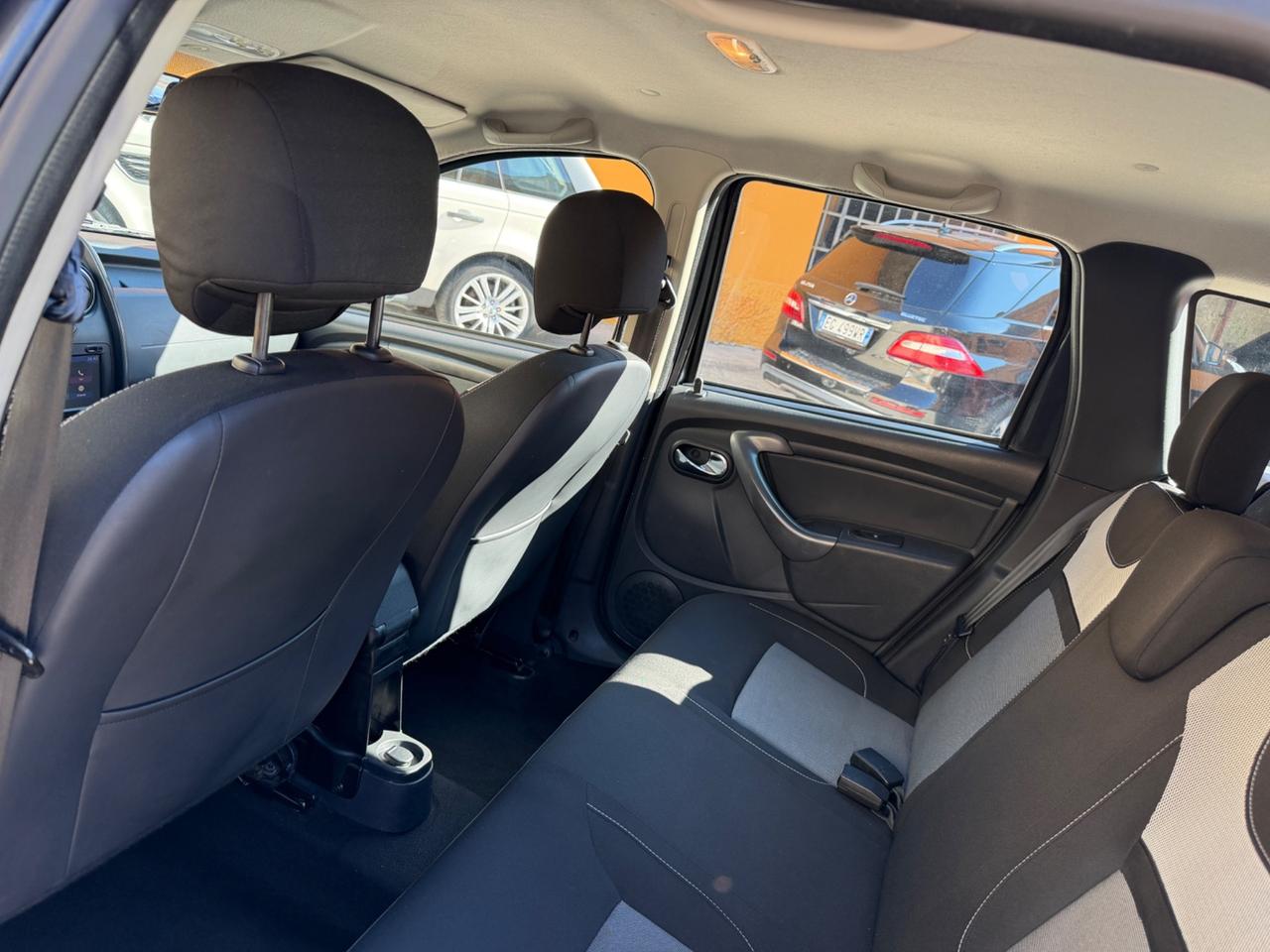 Dacia Duster 1.5 dCi 110CV S&S 4x2 Serie Speciale Lauréate Family